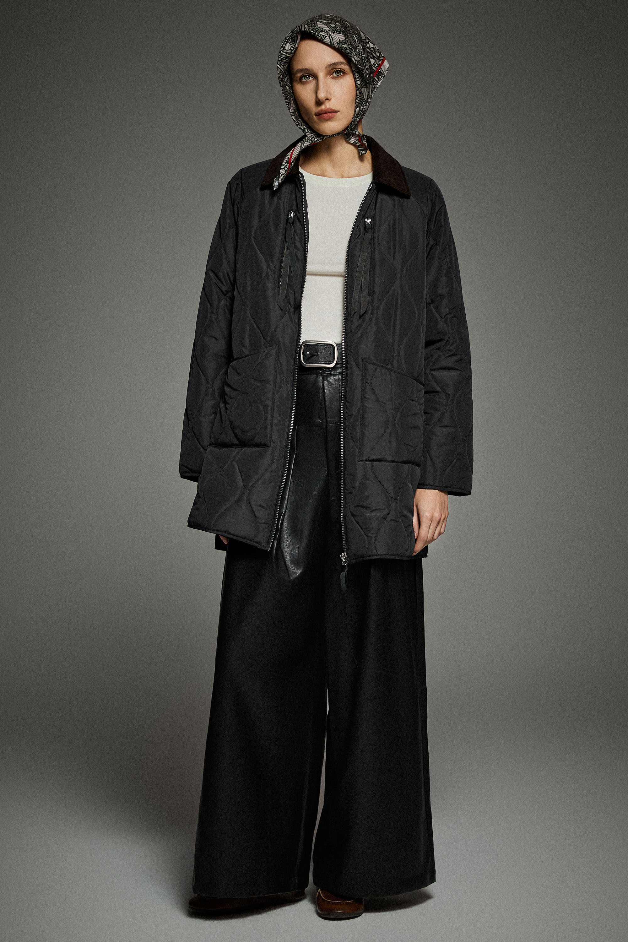 092 Universe® Lightweight Jacket with Corduroy Collar #color_black