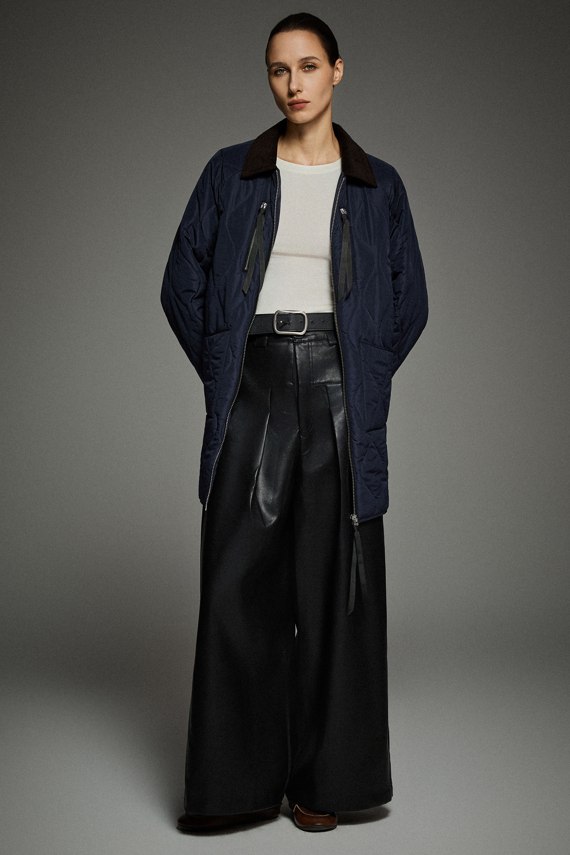 092 Universe® Lightweight Jacket with Corduroy Collar #color_navy