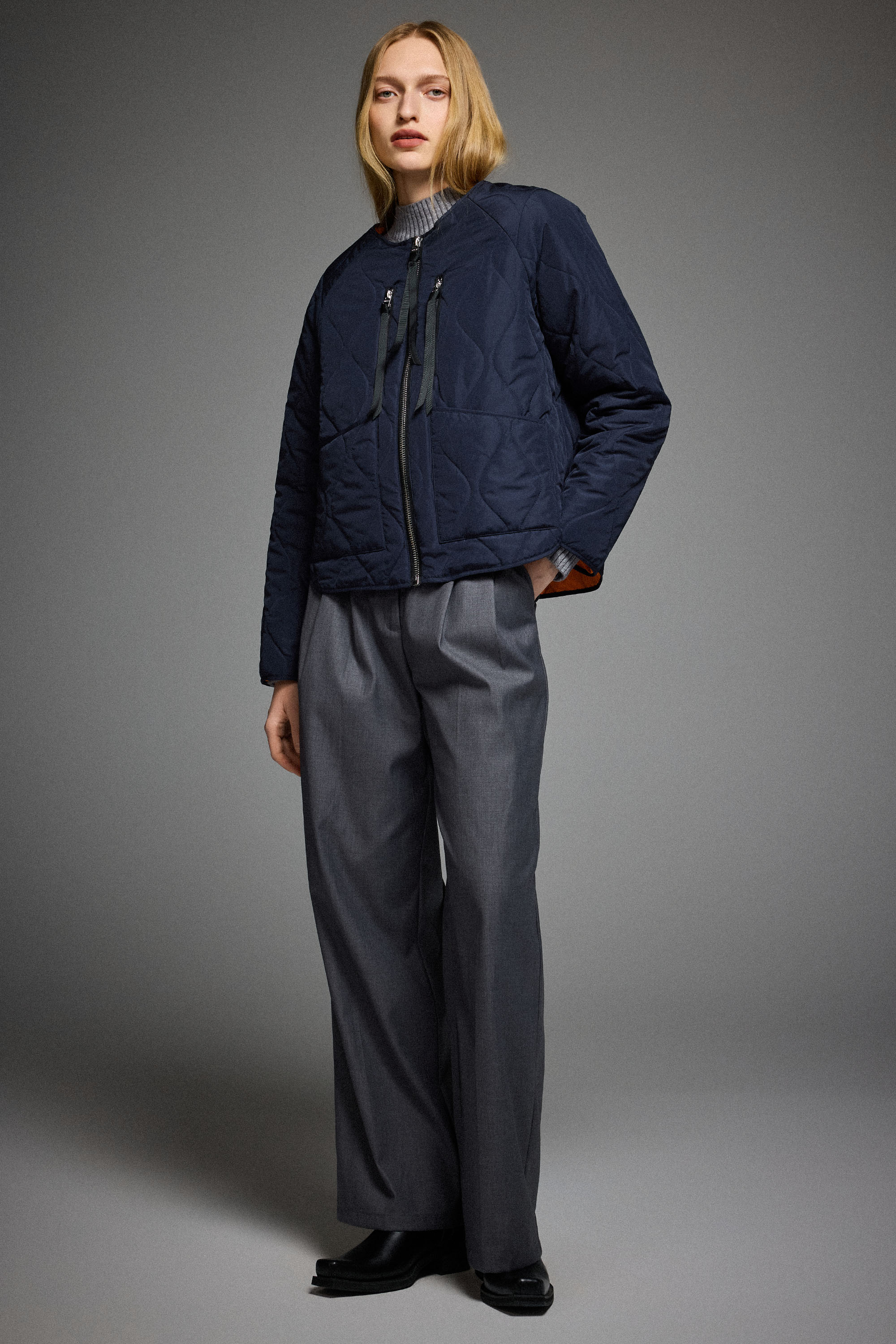 OROLAY 092 Universe® Lightweight Quilted Jacket #color_navy