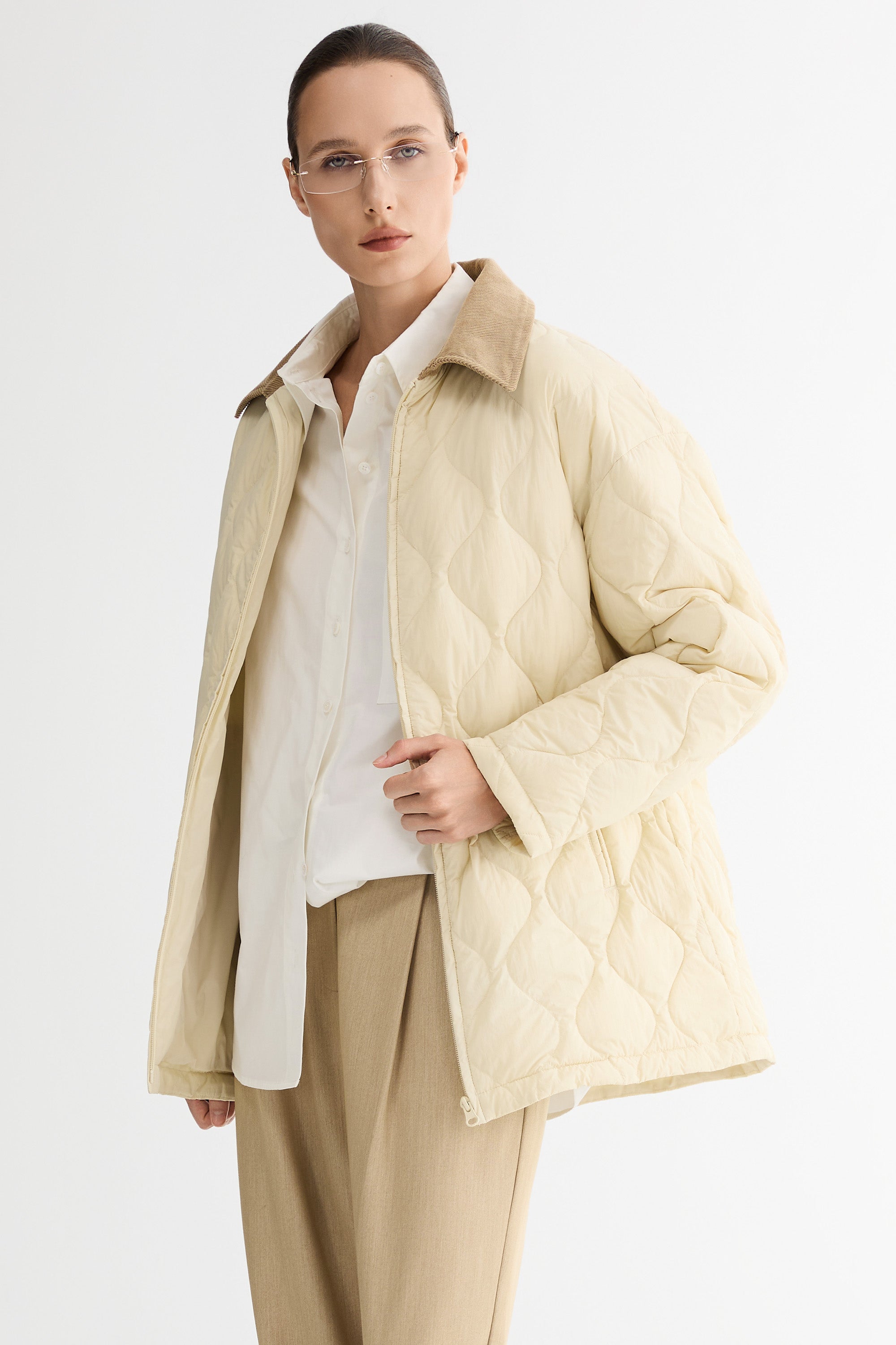 Straight Cut Lightweight Down Jacket orolay #color_beige