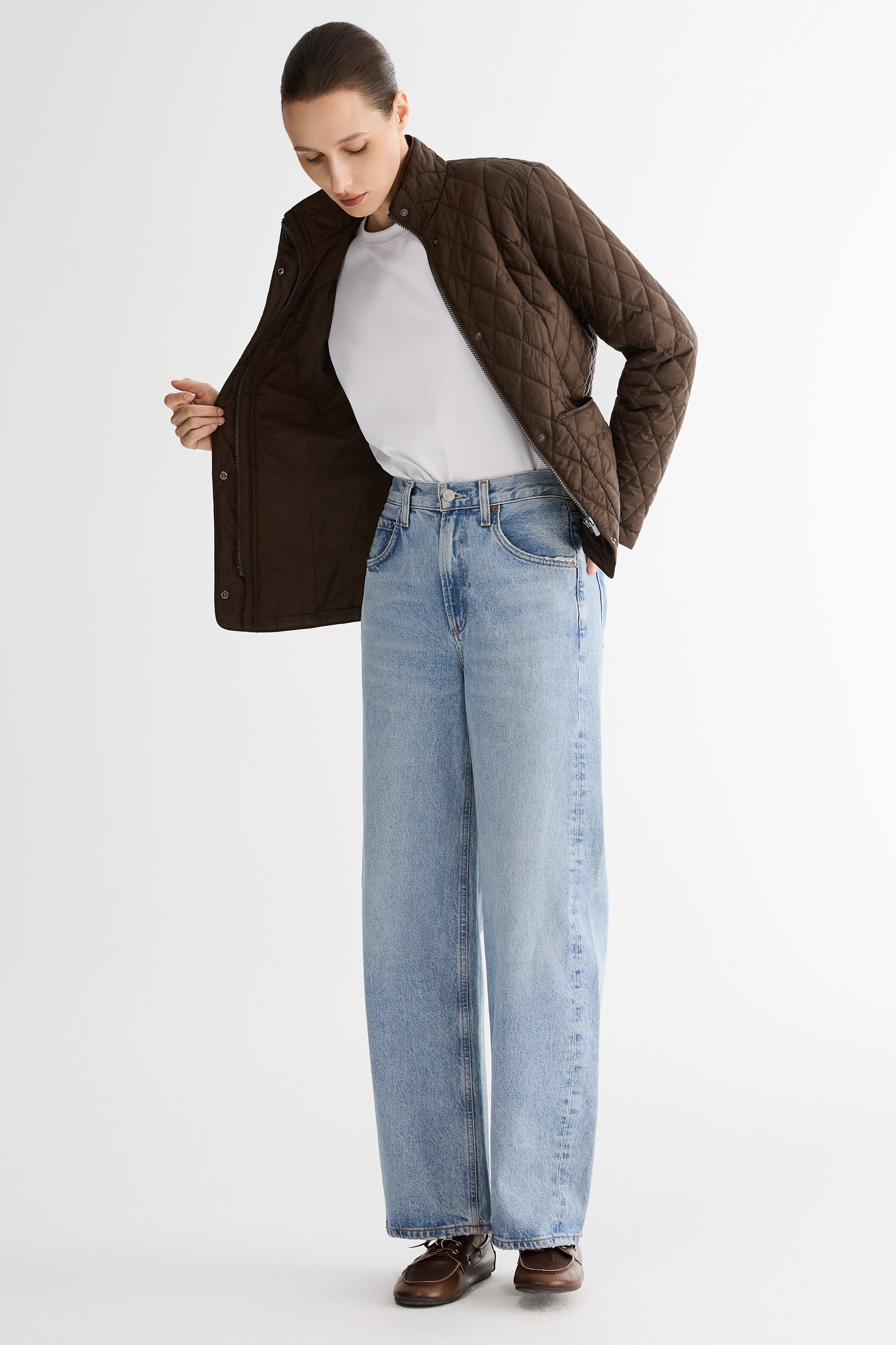 Classic Slim-Fit Lightweight Jacket #color_coffee