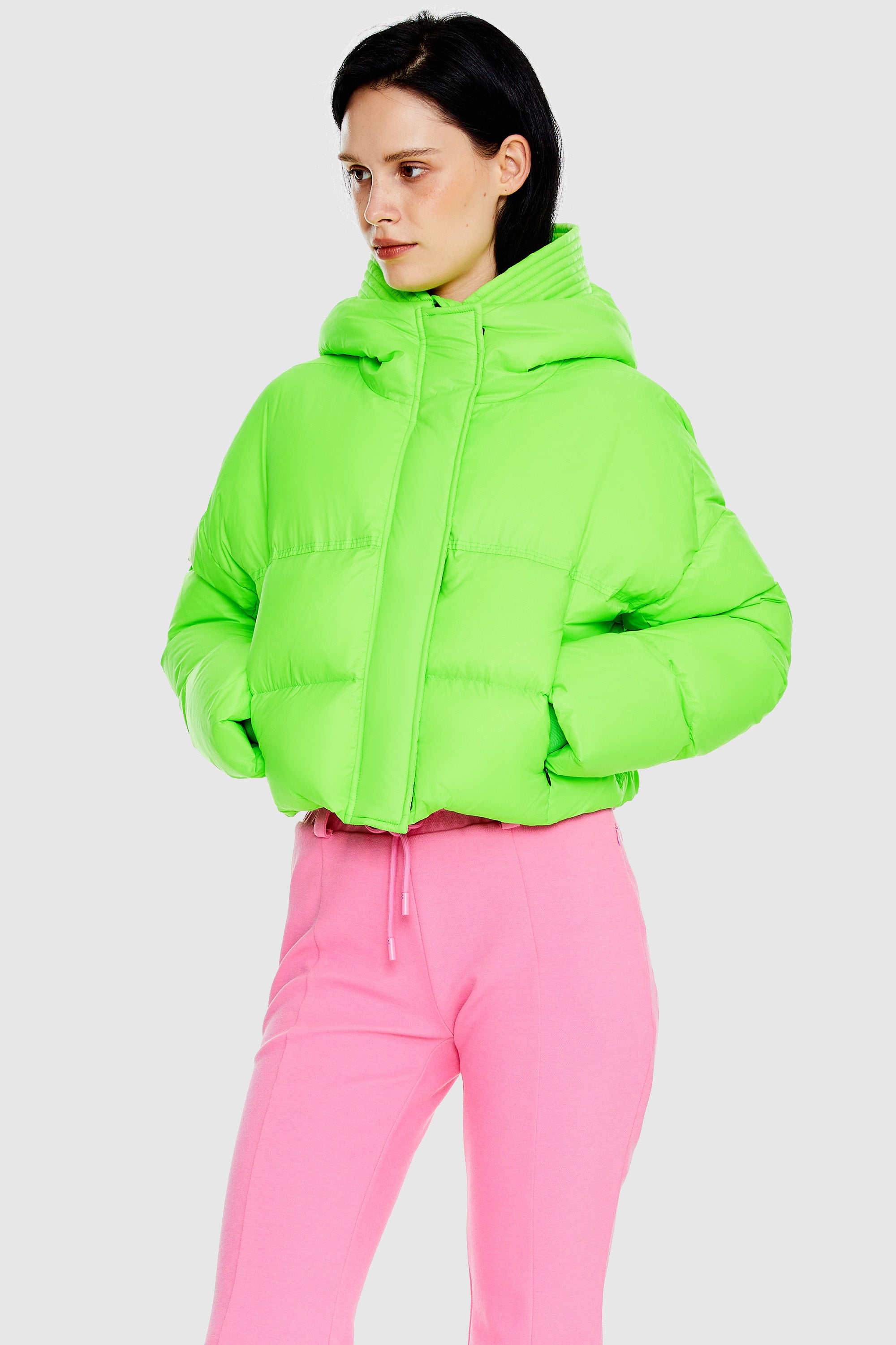 Orolay Women s Lightweight Cropped Puffer Jacket