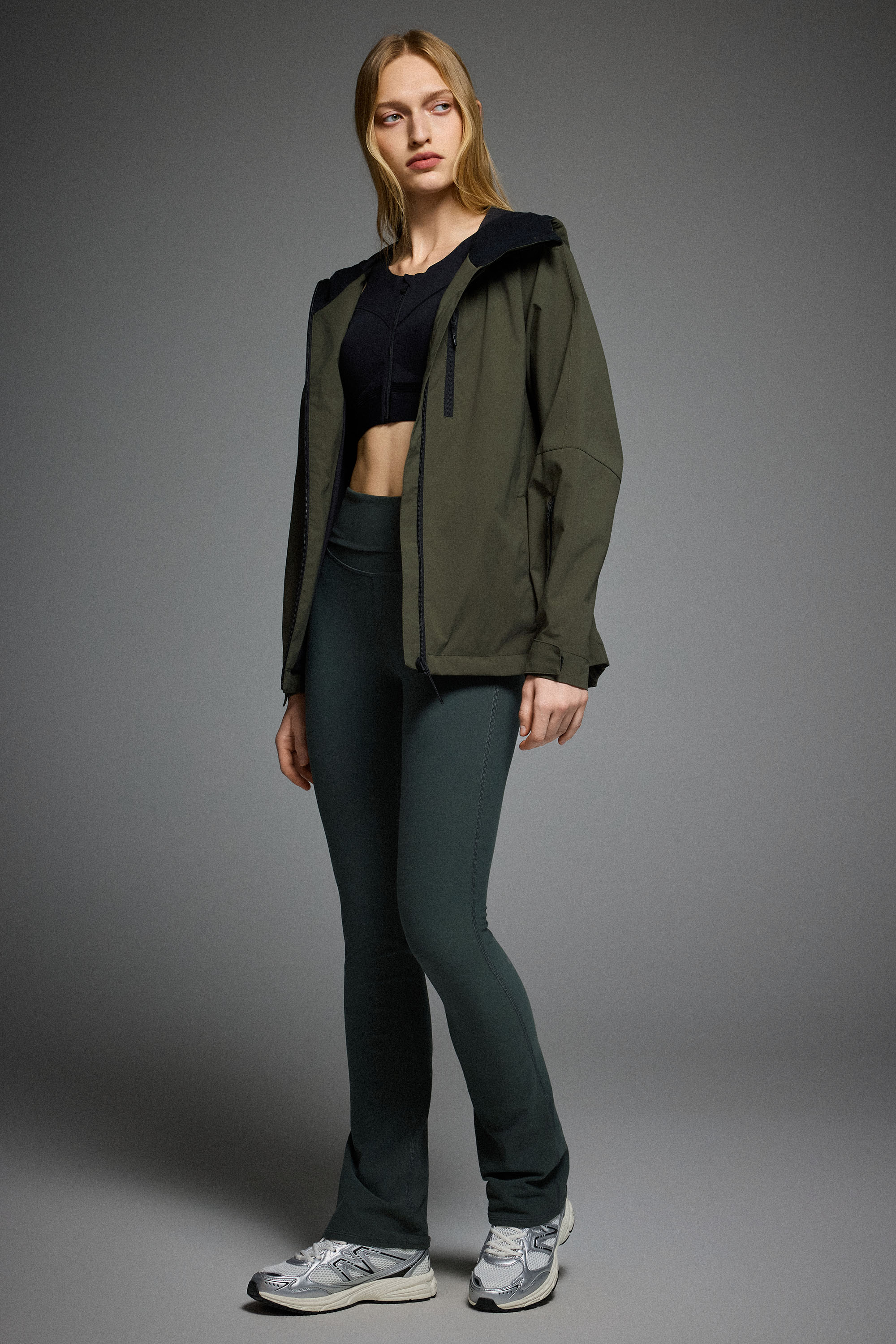 OROLAY Zip Up Rain Jacket Lightweight Hooded Windbreaker #color_olive