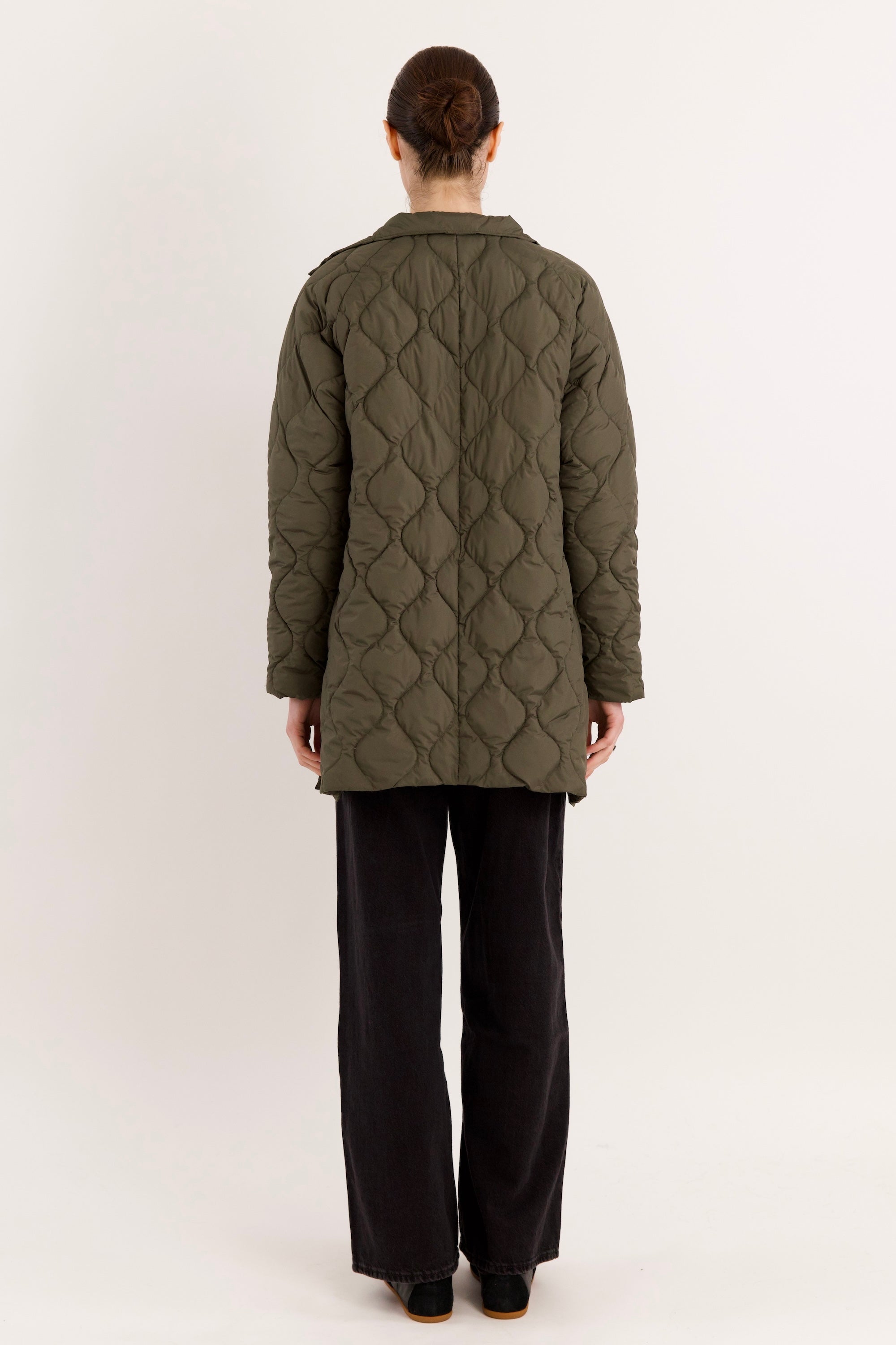 Orolay Oversized Quilted Puffer Jacket Lightweight with Pockets #color_green 