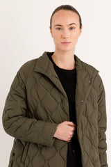Orolay Oversized Quilted Puffer Jacket Lightweight with Pockets #color_green 
