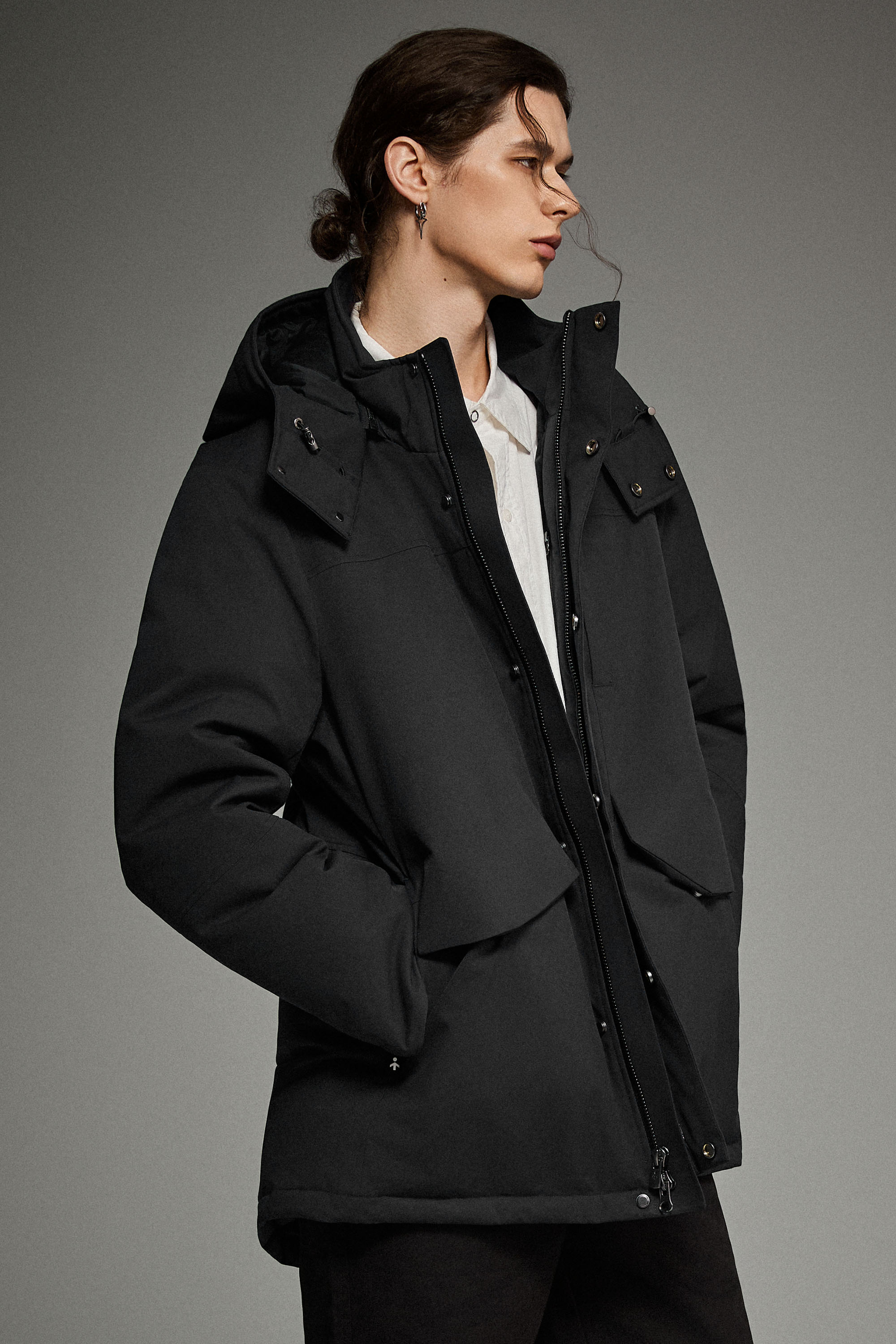 Mid-length Dual-Pocket Hooded Down Parka Jacket Orolay #color_black
