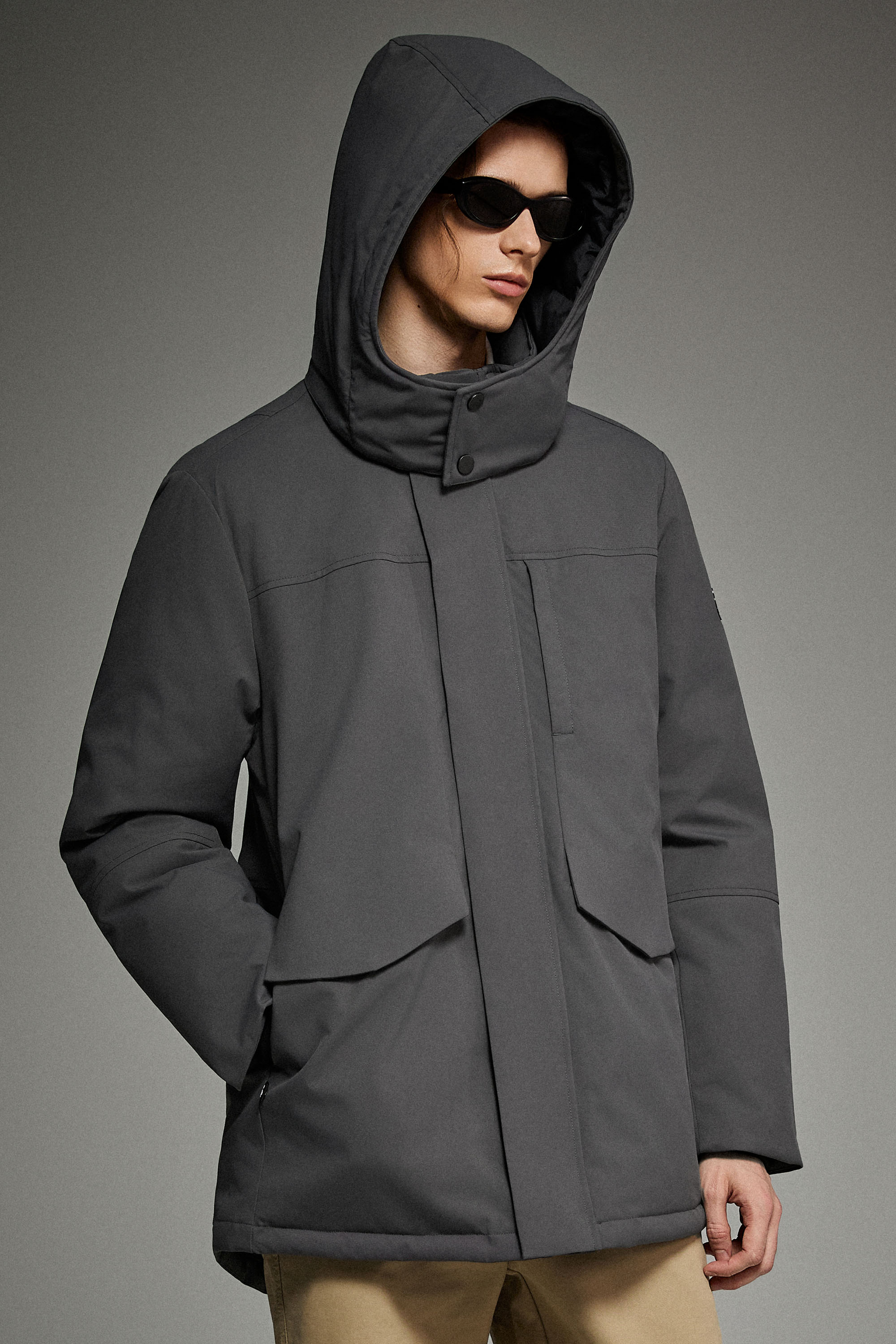 Mid-length Dual-Pocket Hooded Down Parka Jacket Orolay #color_gray