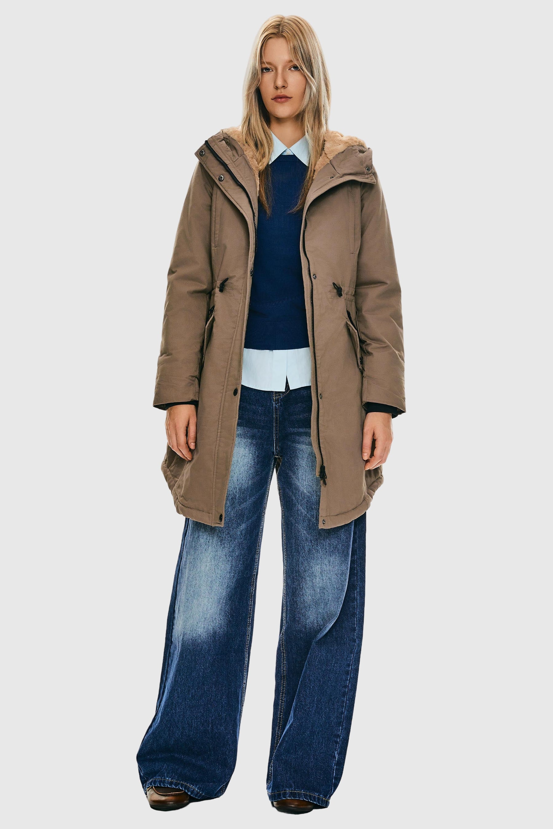 Fleece lined hooded parka in khaki tone