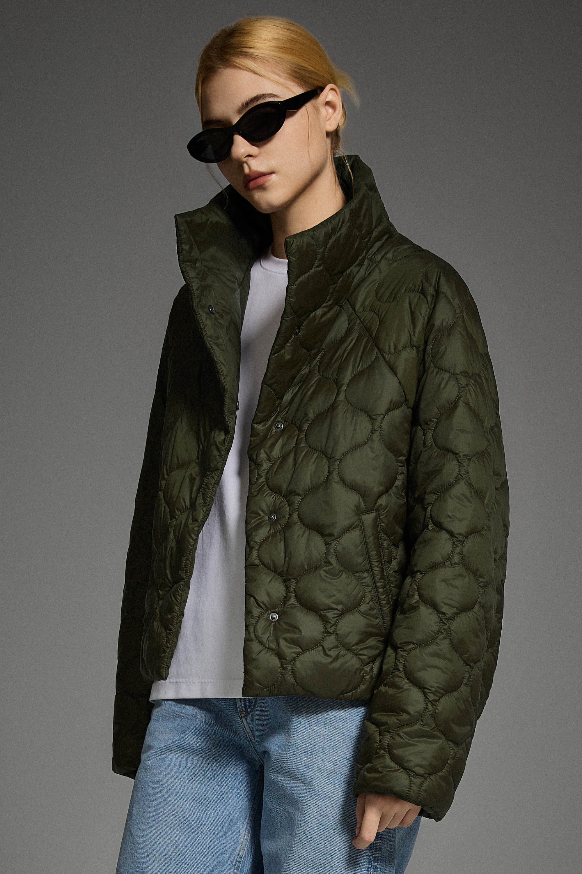 Oversized Quilted Raglan Sleeve Lightweight Jacket #color_green