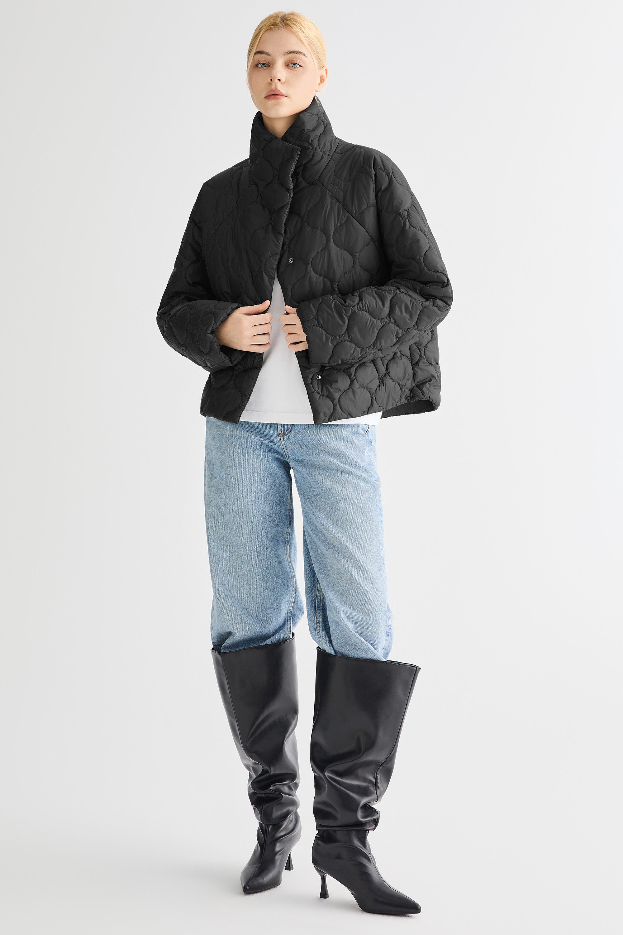 Oversized Quilted Raglan Sleeve Lightweight Jacket #color_black