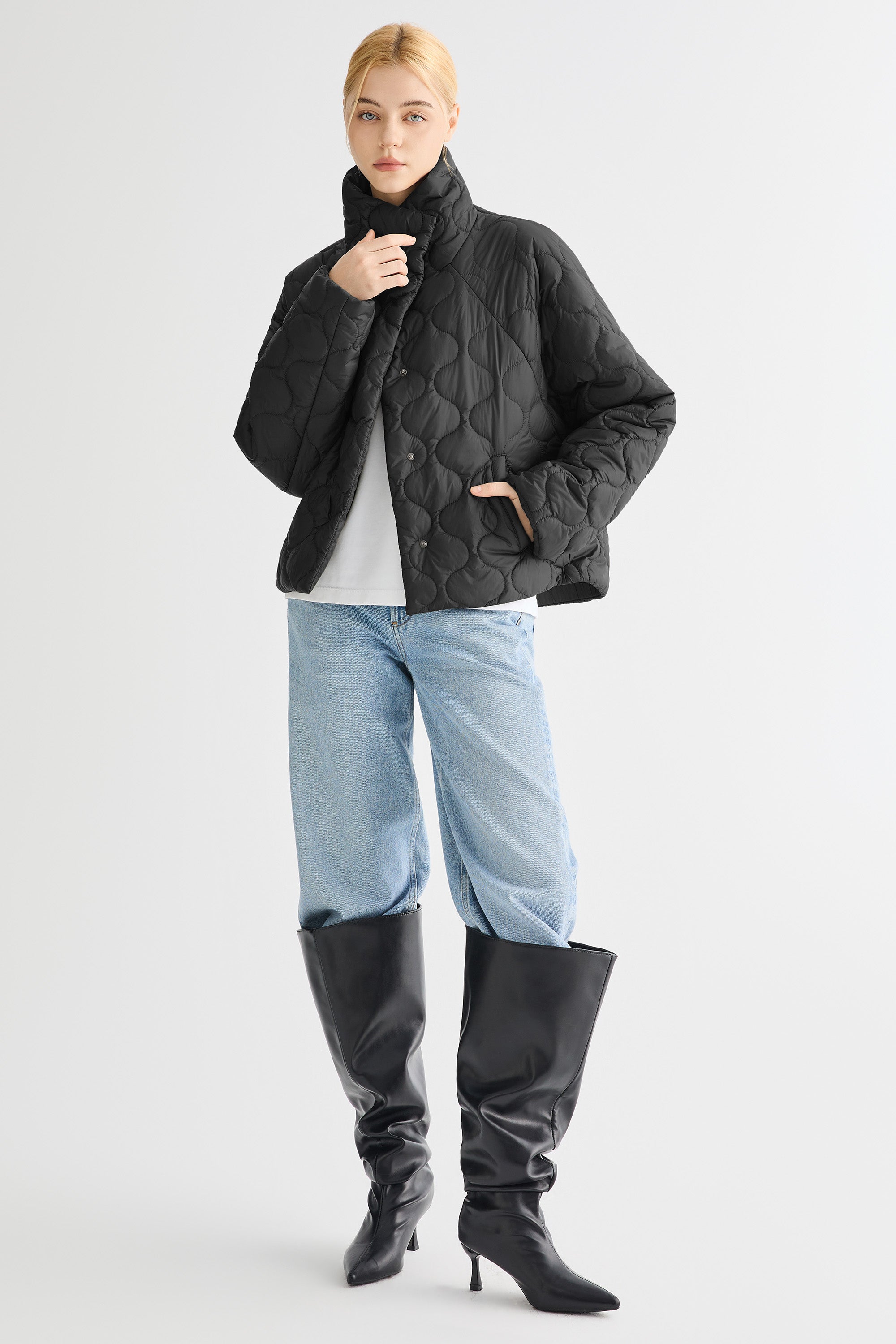 Oversized Quilted Raglan Sleeve Lightweight Jacket #color_black