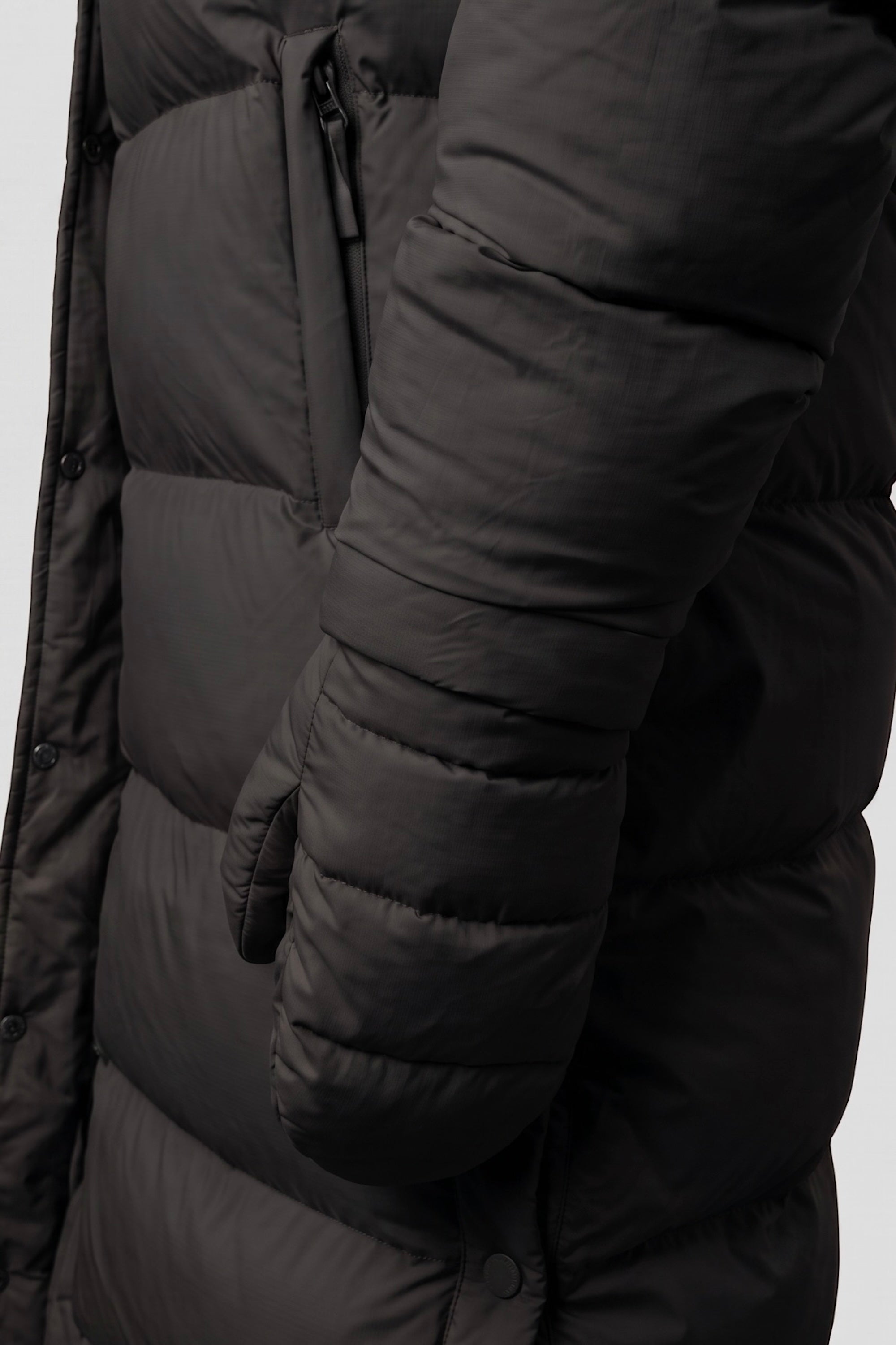 Puff-O® Puffer Gloves #color_black