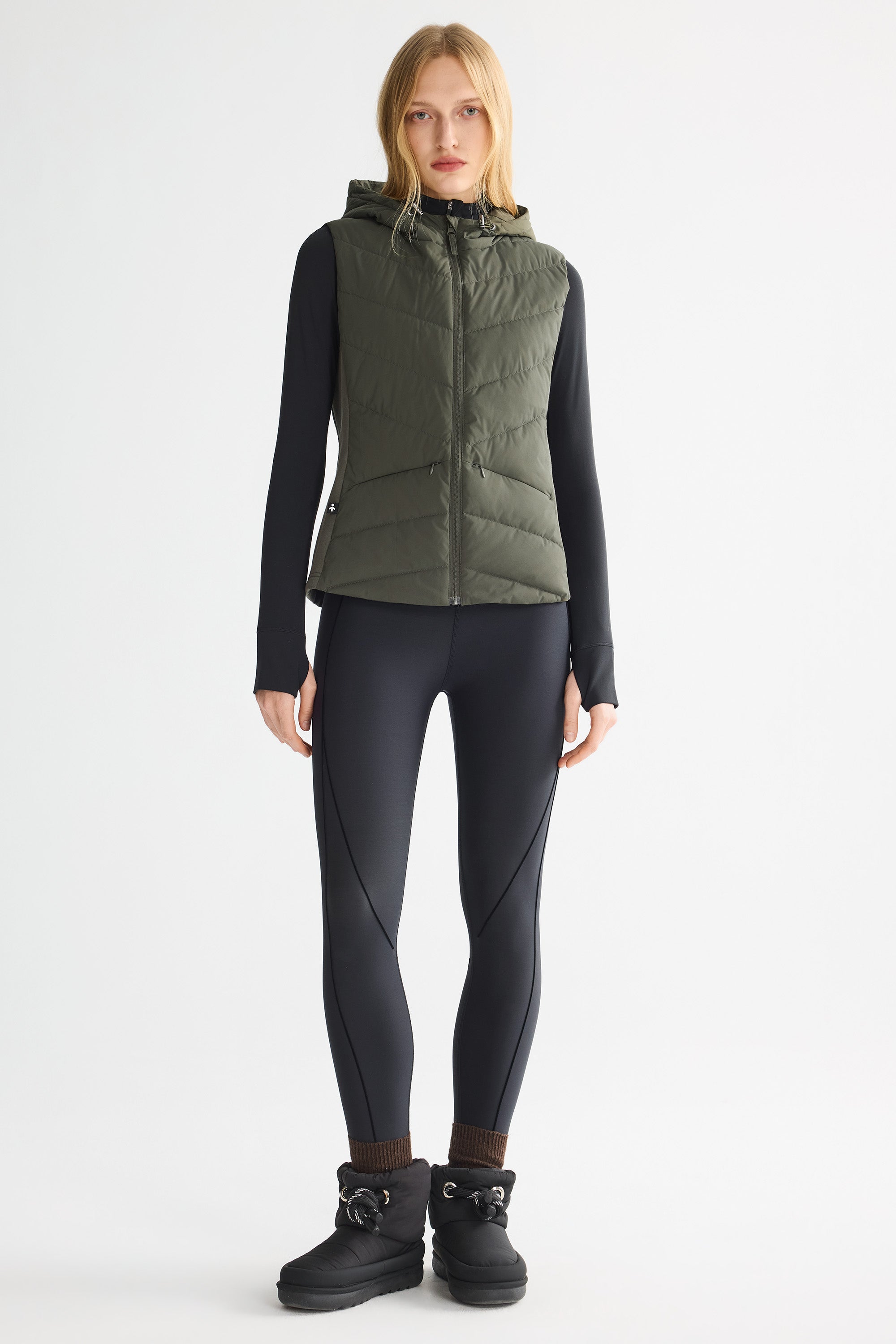 Orolay Quilted Vest with SLim-Fit Waist Design #color_Olive