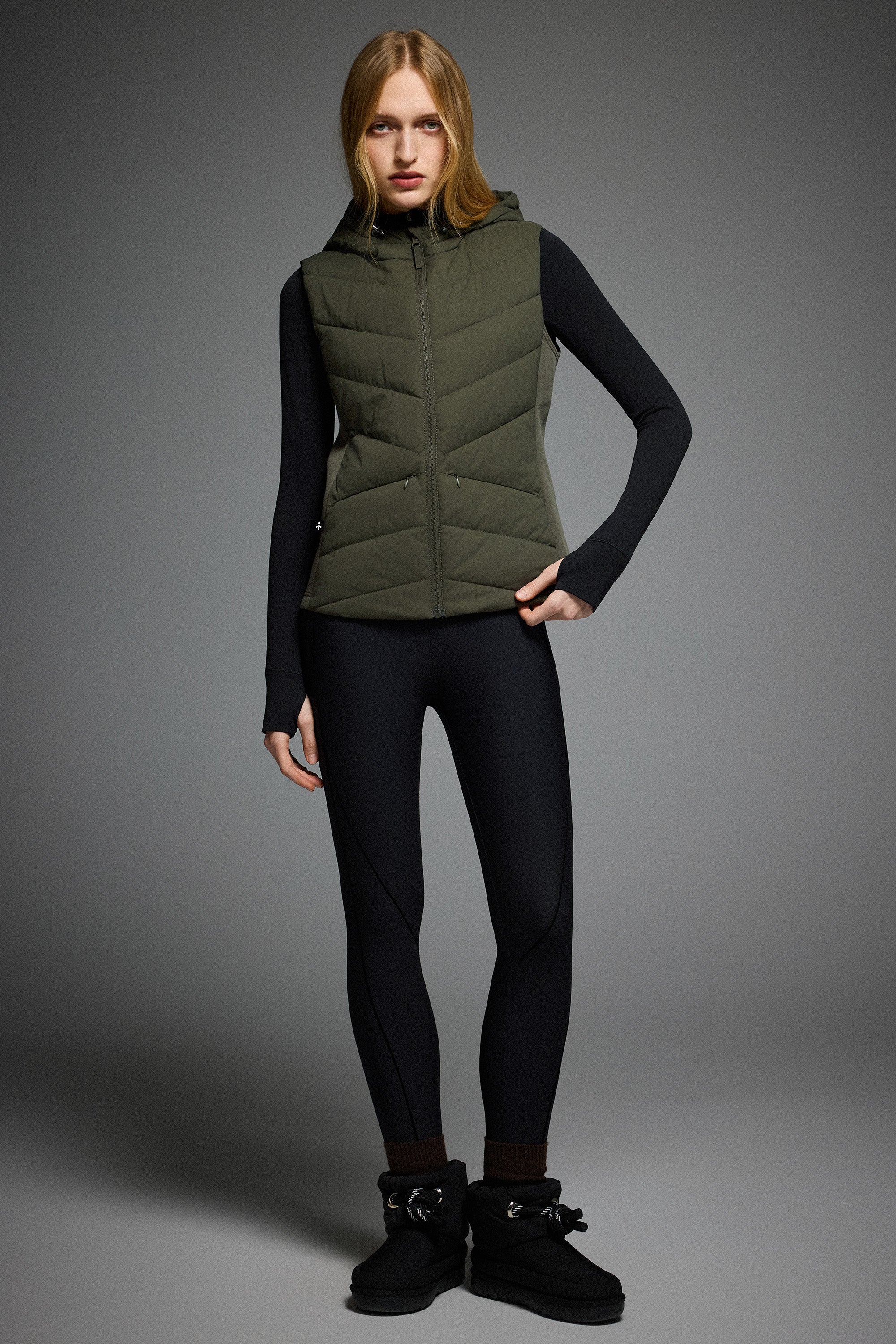 Orolay Quilted Vest with SLim-Fit Waist Design #color_Olive