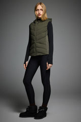 Orolay Quilted Vest with SLim-Fit Waist Design #color_Olive