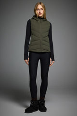 Orolay Quilted Vest with SLim-Fit Waist Design #color_Olive