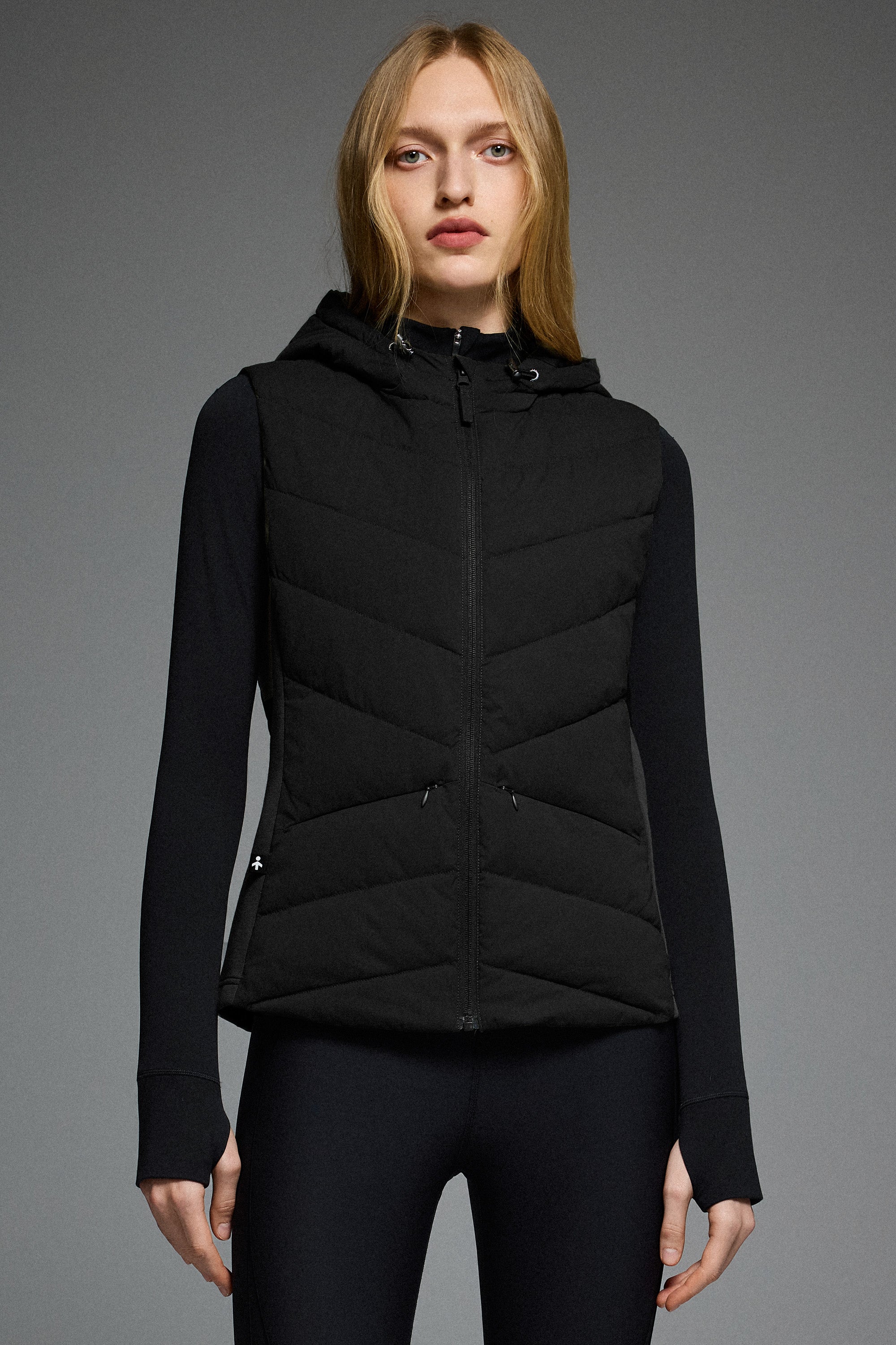 Orolay Quilted Vest with SLim-Fit Waist Design #color_black