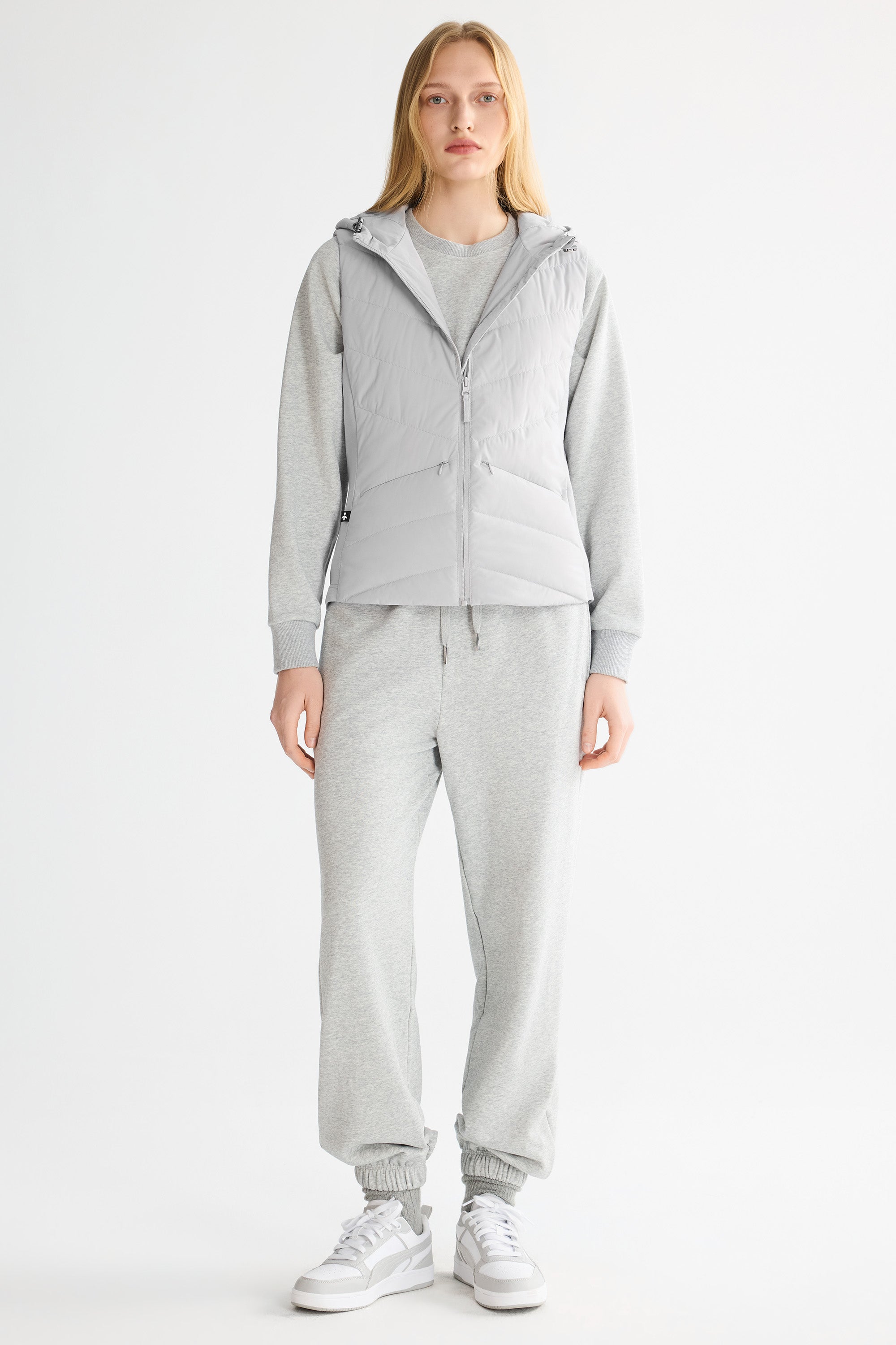 Orolay Quilted Vest with SLim-Fit Waist Design #color_gray