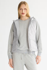 Orolay Quilted Vest with SLim-Fit Waist Design #color_gray