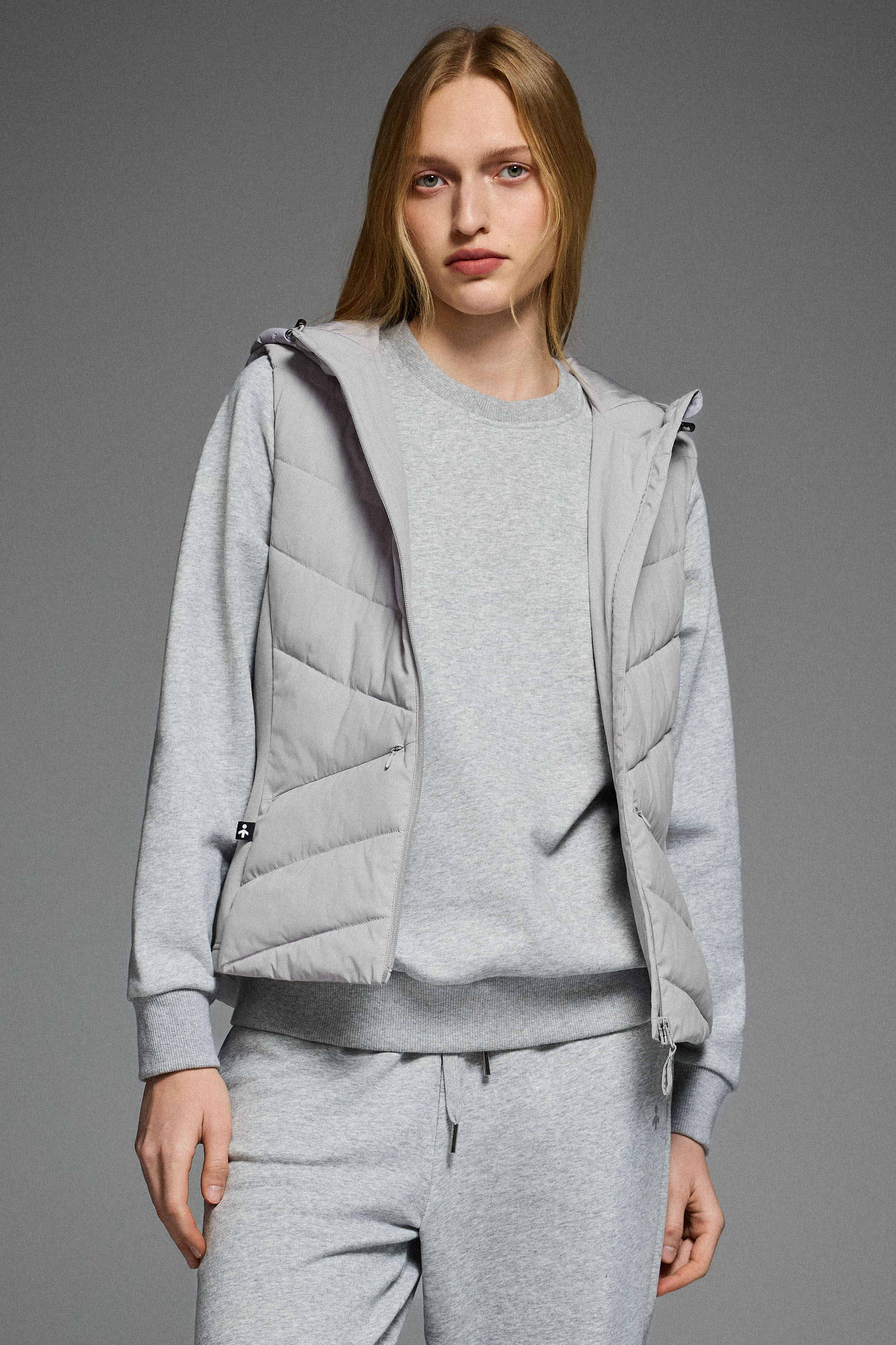 Orolay Quilted Vest with SLim-Fit Waist Design #color_gray