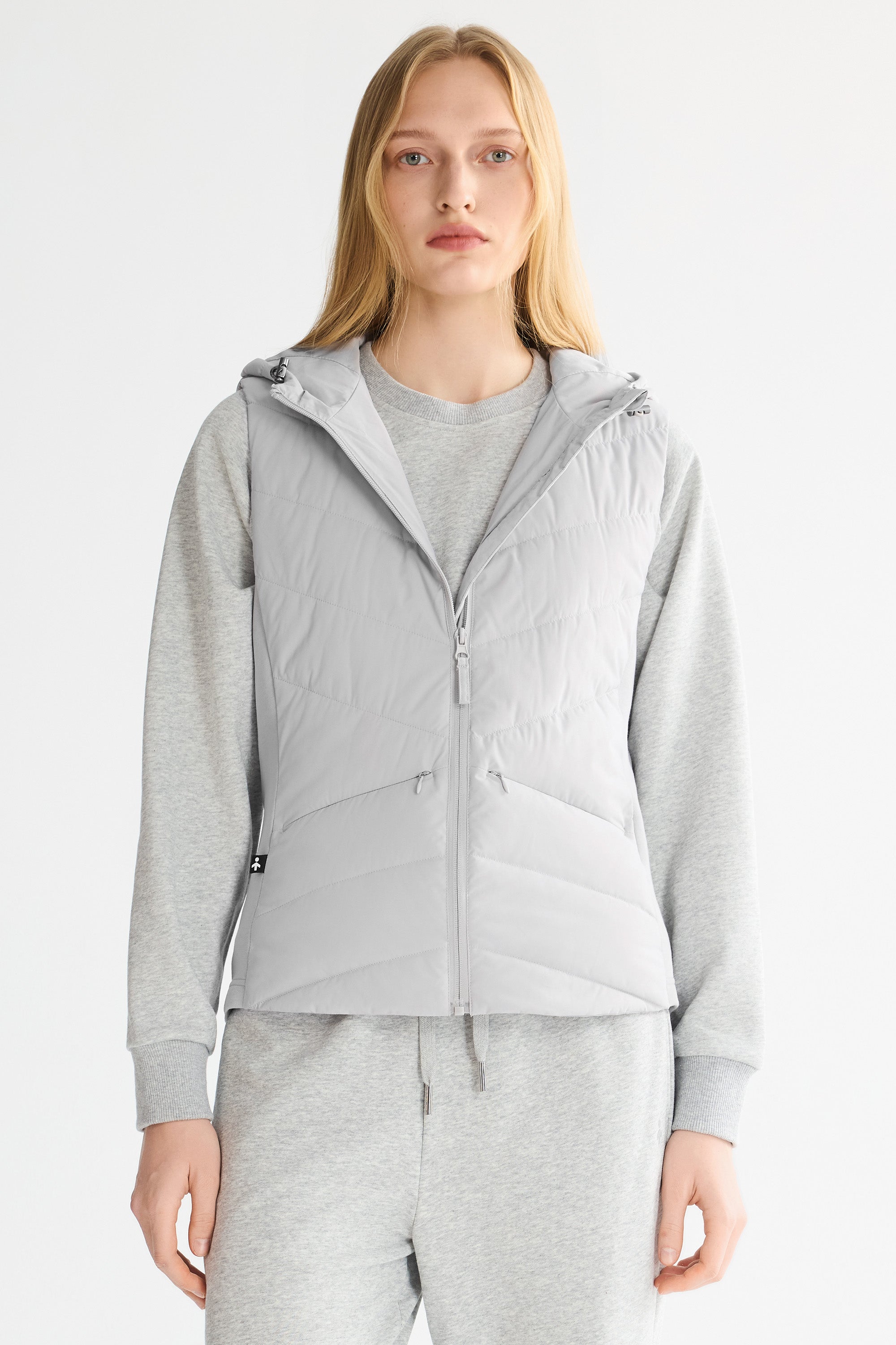 Orolay Quilted Vest with SLim-Fit Waist Design #color_gray