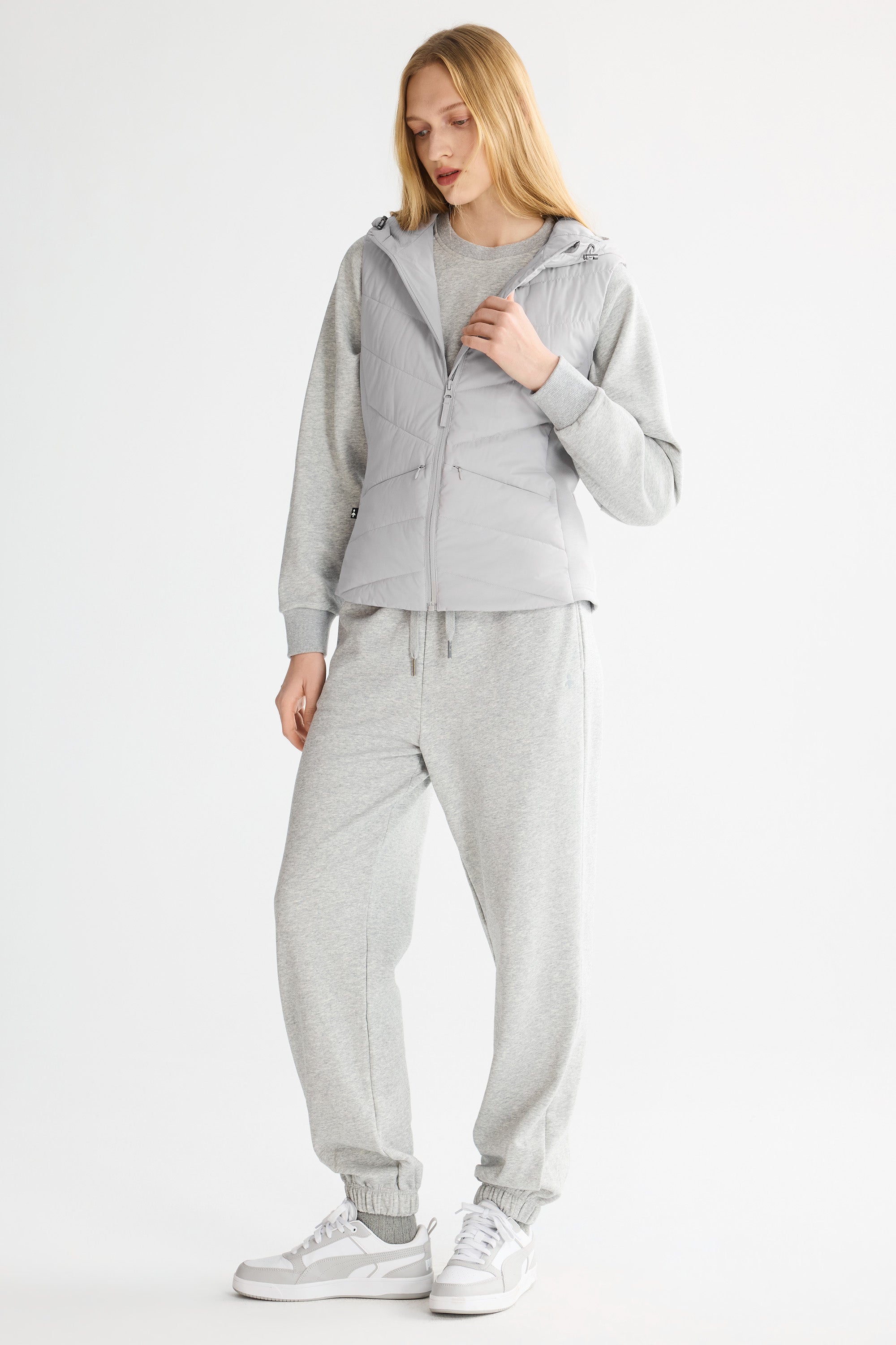 Orolay Quilted Vest with SLim-Fit Waist Design #color_gray