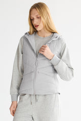 Orolay Quilted Vest with SLim-Fit Waist Design #color_gray