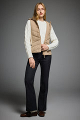 Orolay Quilted Vest with SLim-Fit Waist Design #color_khaki