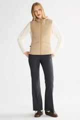 Orolay Quilted Vest with SLim-Fit Waist Design #color_khaki