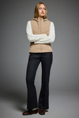 Orolay Quilted Vest with SLim-Fit Waist Design #color_khaki