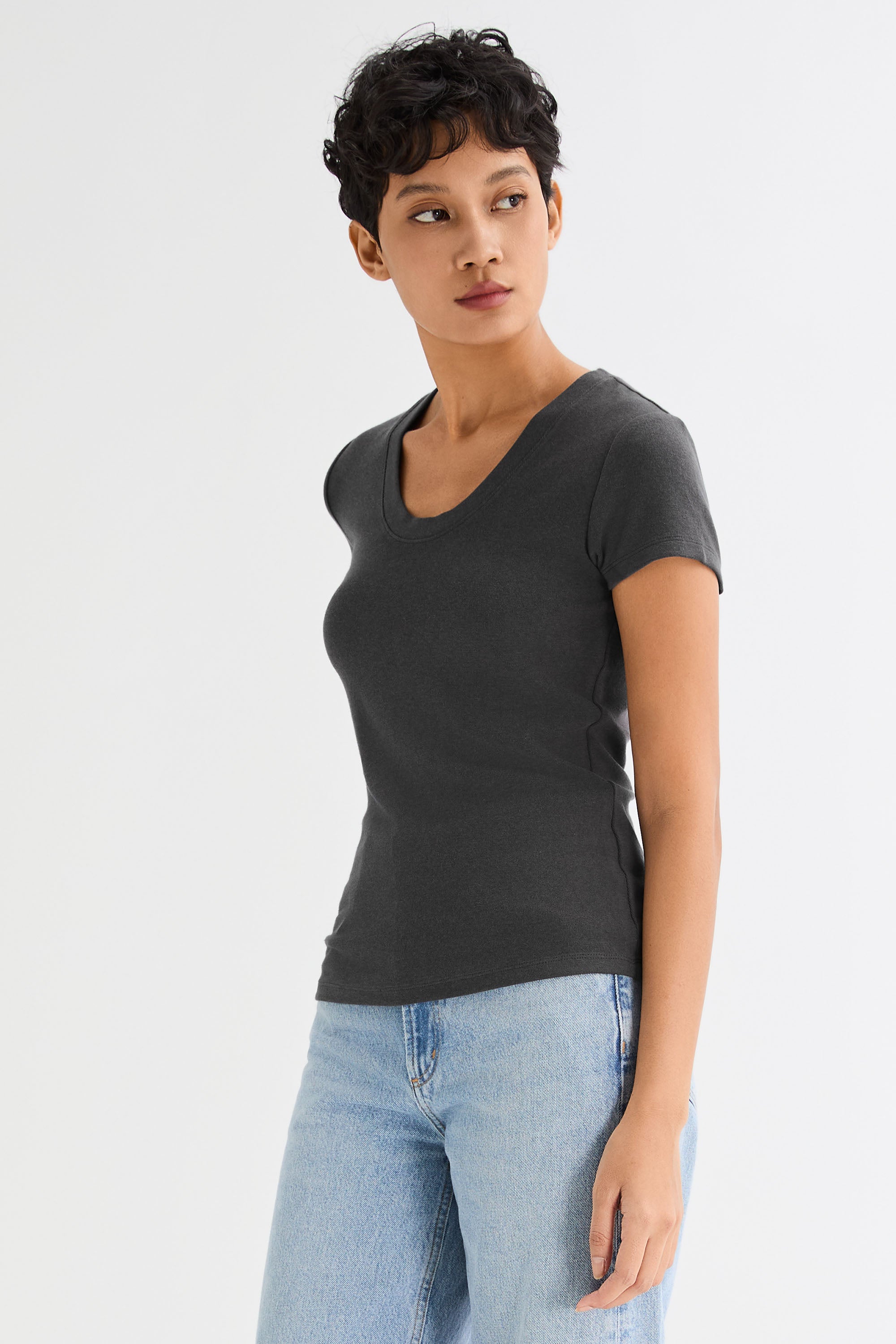 orolay Slim-Fit Crew Neck Stretch Knit T-Shirt #color_black