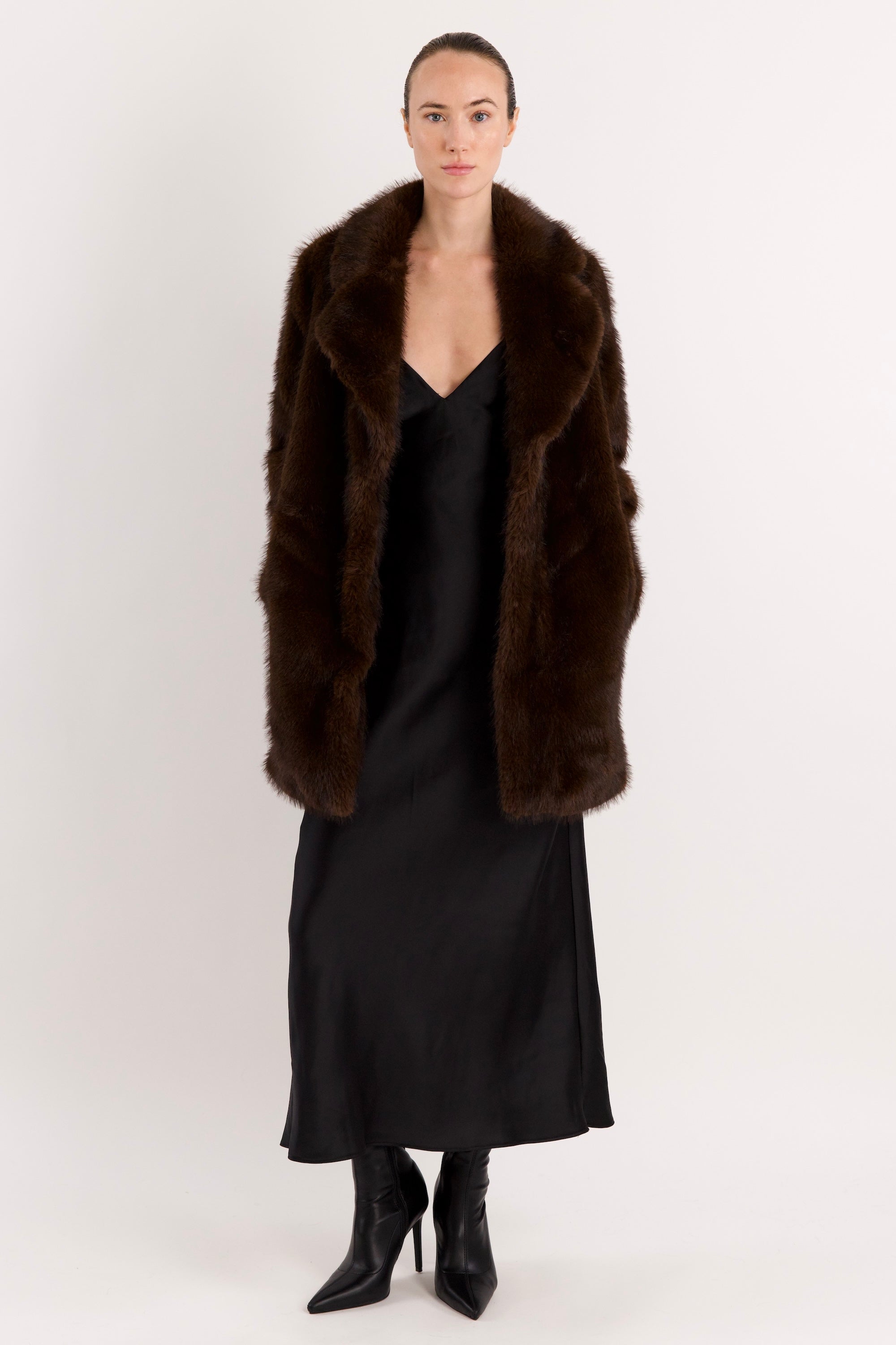 Mid-Length Faux Fur Coat orolay #color_coffee