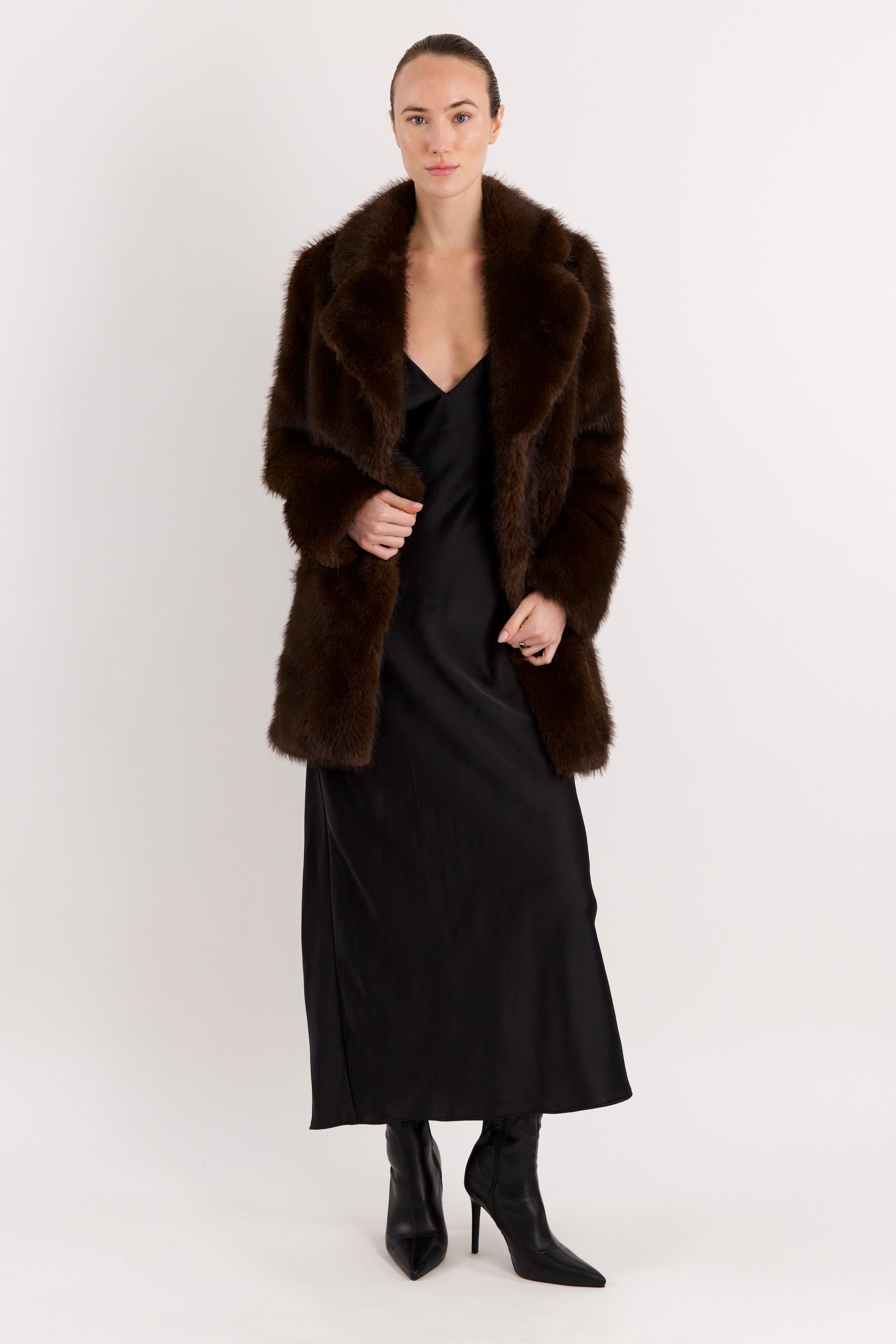 Mid-Length Faux Fur Coat orolay #color_coffee