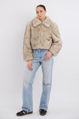 Orolay Cropped Faux Fur Coat #color_beige